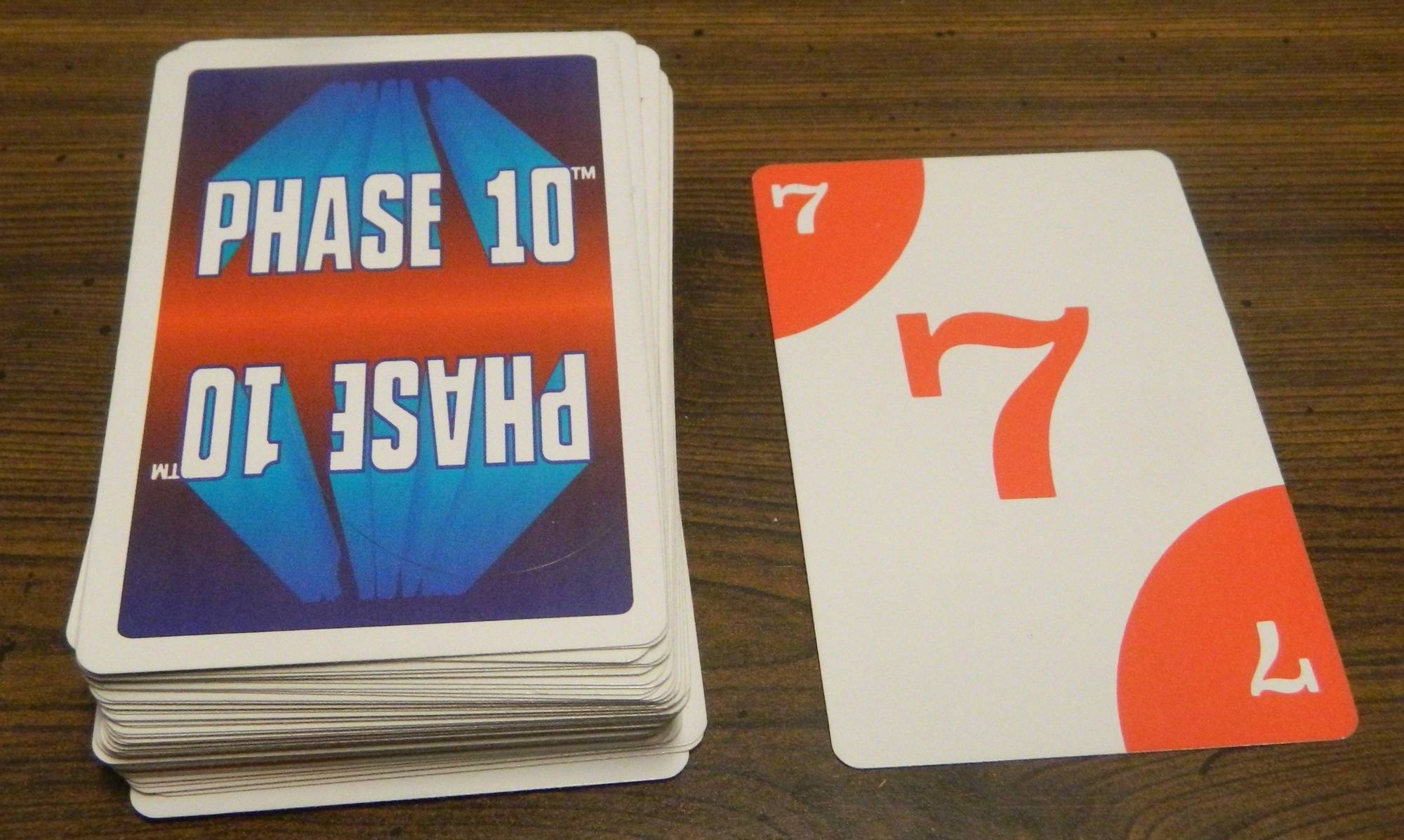 LOT(2) UNO WILD & PHASE 10 CARD GAME